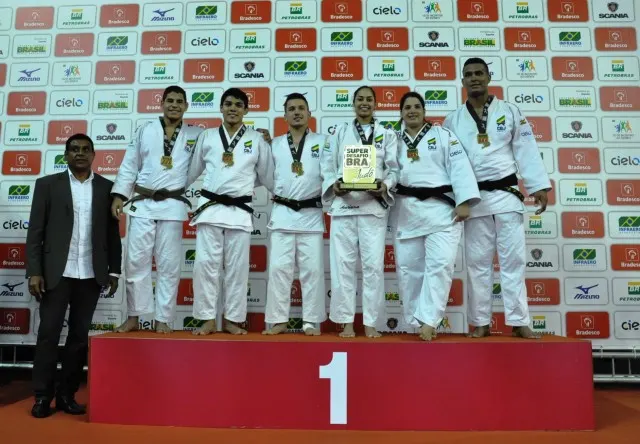 Judoca palmeirense vence a Áustria no Super Desafio com a Seleção Brasileira