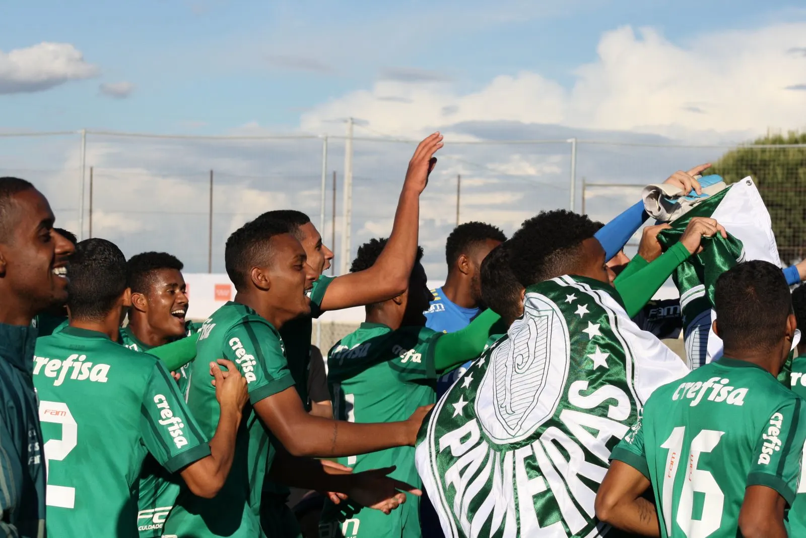 Título invicto do Mundial de Clubes Sub-17 reforça melhor momento da base do Palmeiras