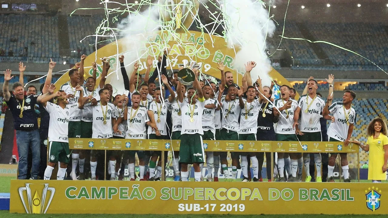 É CAMPEÃO! Palmeiras supera o Flamengo e levanta taça da Supercopa Sub-17 no Maracanã