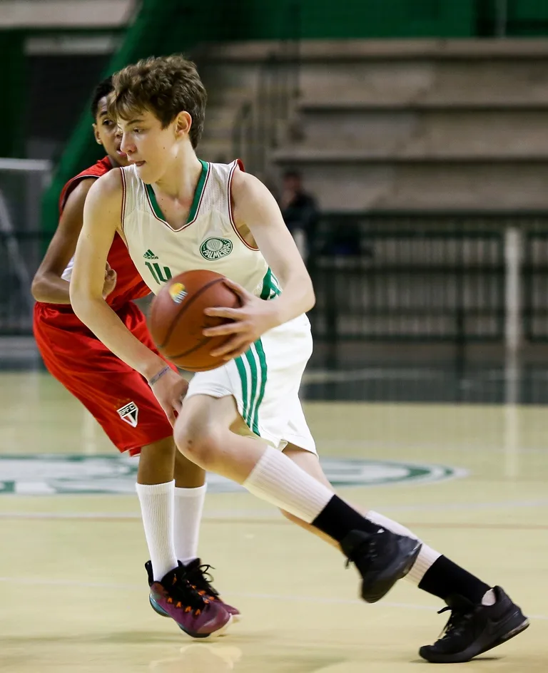 Sub-13 vence São Paulo e avança na vice-liderança do Torneio da GSP de Basquete