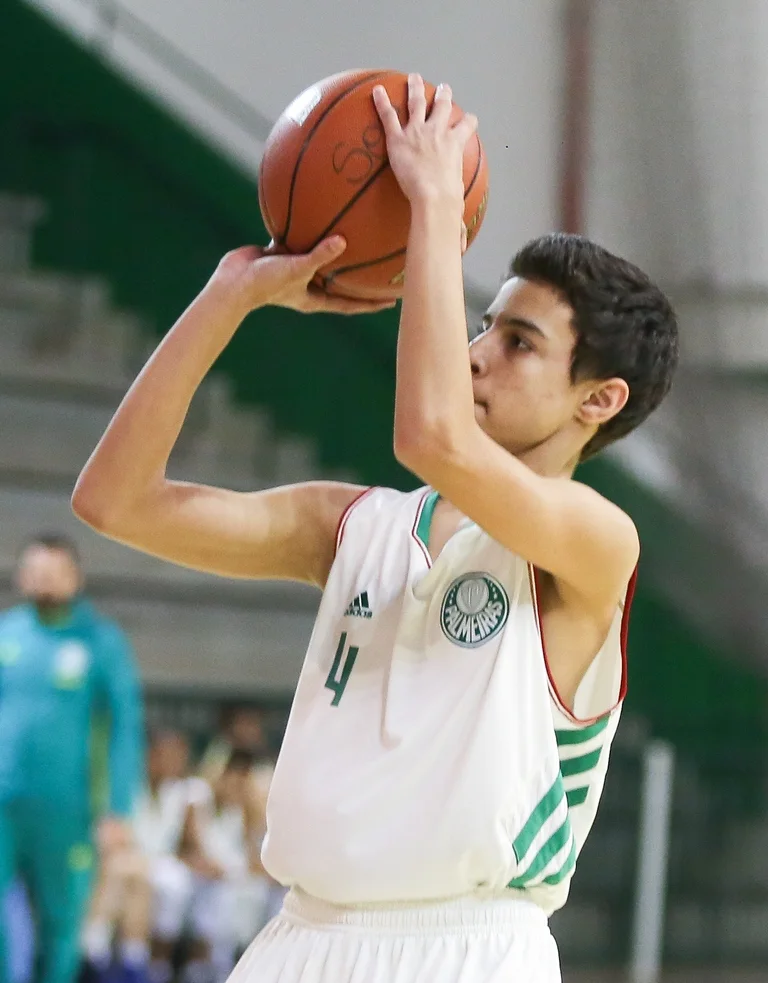 Basquete do Verdão tem maratona de jogos com entrada gratuita no ginásio do Palestra