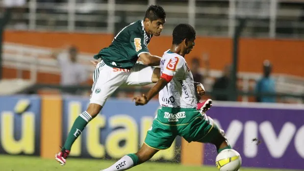 Com alto número de finalizações, Palmeiras e Lusa fazem clássico emocionante no Pacaembu