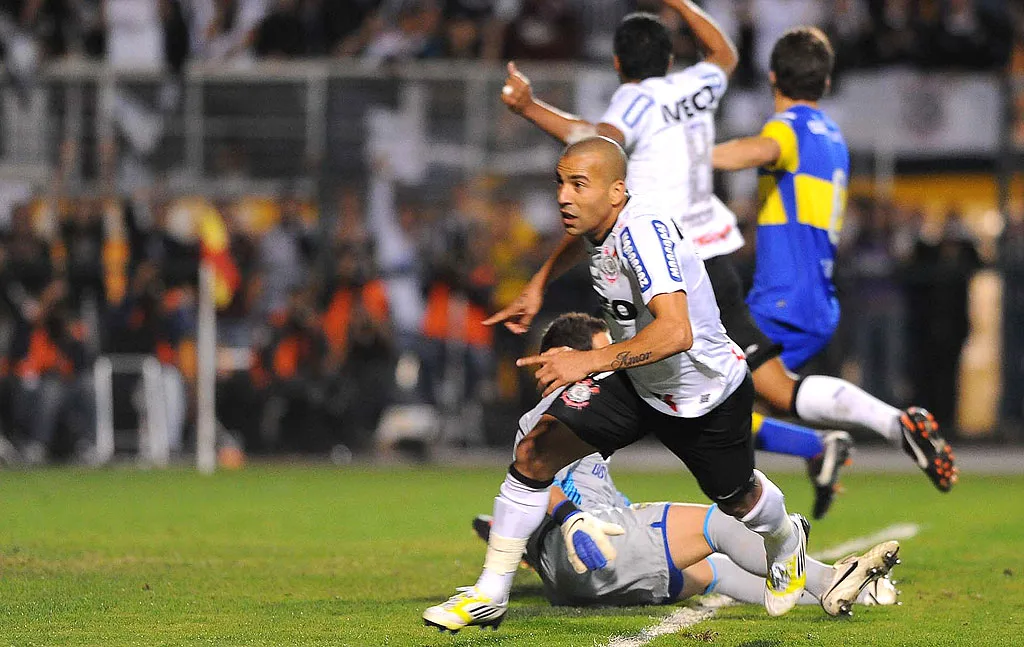 Corinthians pode marcar o gol 200 pela Libertadores sem um atacante