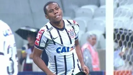 Pacotão do Timão: Gil marca, mas Ralf e Elias perdem chances; Bahia chia