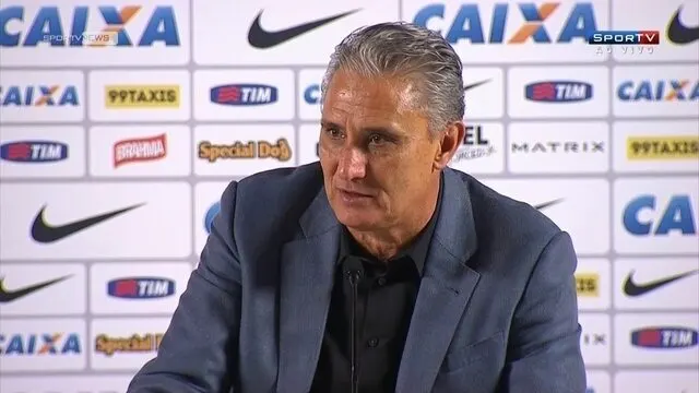 Tite vê placar merecido, mas avisa: