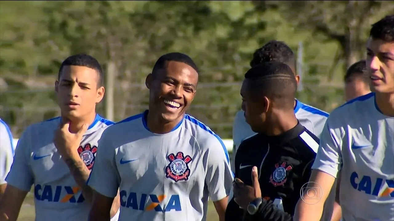 Jogadores do Corinthians pedem paciência após o primeiro jogo do ano