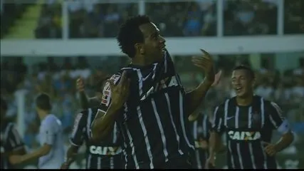 Com um a mais, Corinthians bate Santos e estraga festa de Robinho