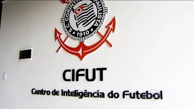 Tecnologia ajuda Corinthians a ser a defesa menos vazada do Brasileirão