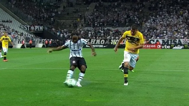 Melhor em campo, Love comemora evolução: 