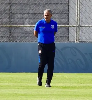 Tite ensaia Corinthians com seis mudanças para jogo desta quinta-feira