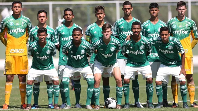 Hino e pagode: os combustíveis do Palmeiras sub-17 para ganhar o mundo