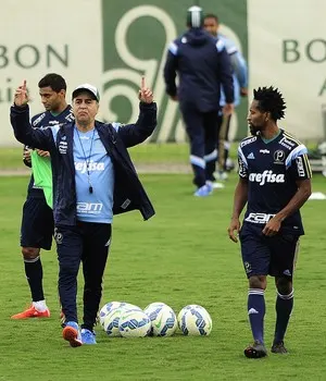 Mudança no meio de campo funciona, e Palmeiras ganha nova opção tática