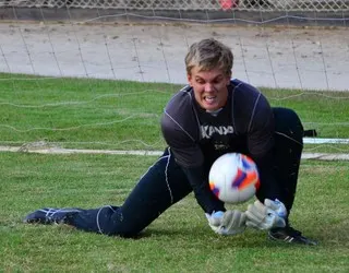 Comprado pelo Corinthians, goleiro deve jogar pela Chapecoense