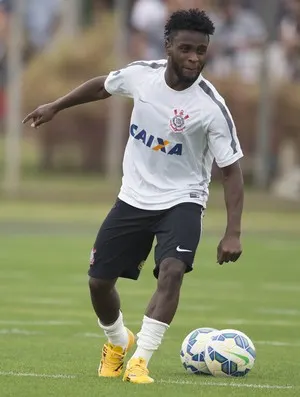 Sem propostas, Mendoza é esperado no Corinthians e deve viajar aos EUA