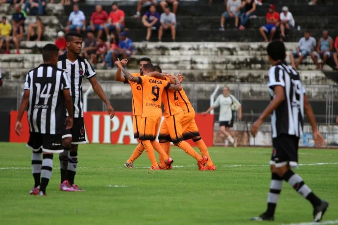 Corinthians faz 2 a 0 no Botafogo-PB e antecipa classificação na Copa SP