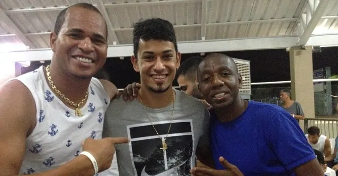 De férias em Tocantins, Lucca disputa pelada com ex-jogadores de rivais