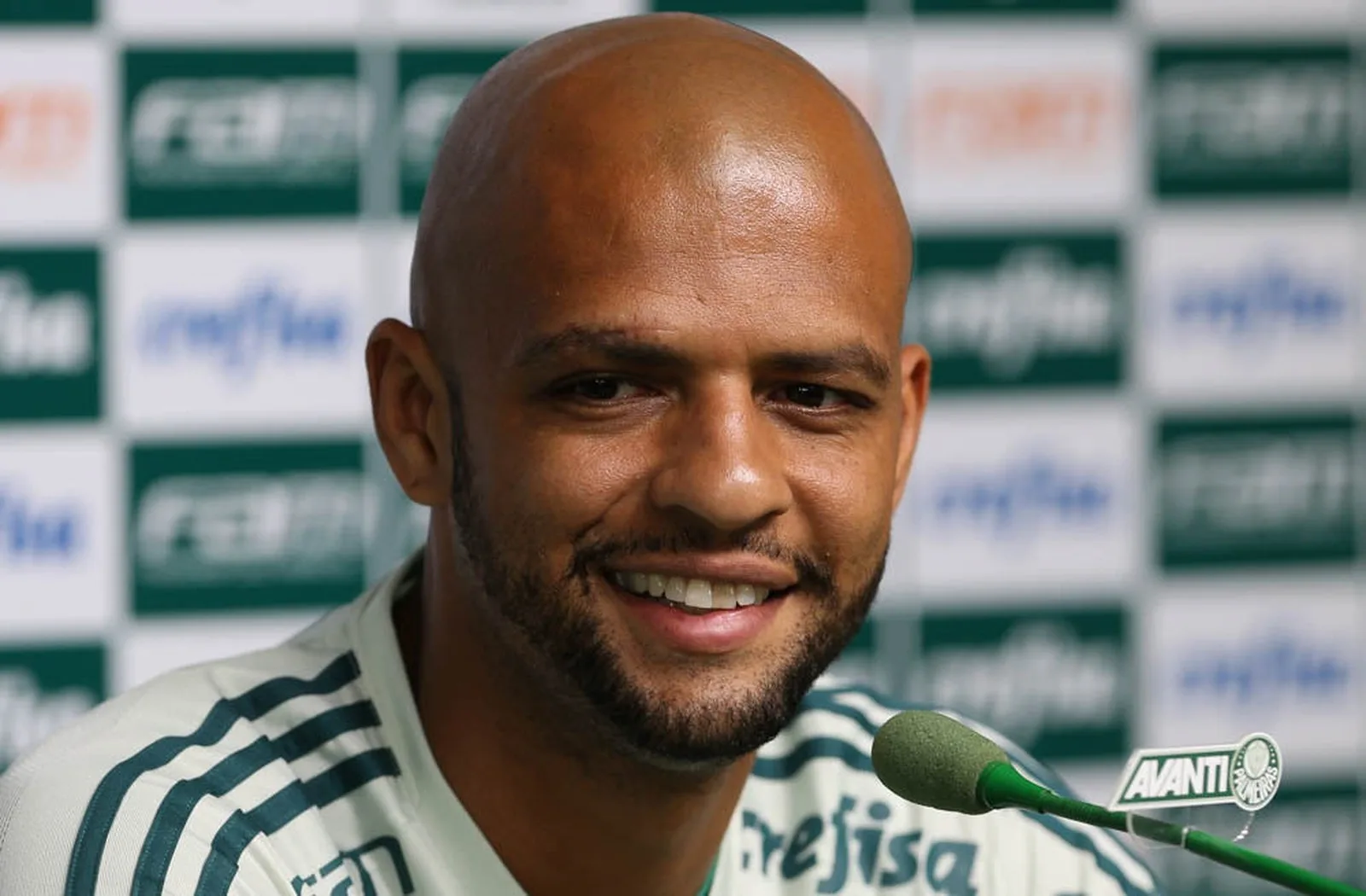  Conmebol reduz pela metade a pena de Felipe Melo, do Palmeiras