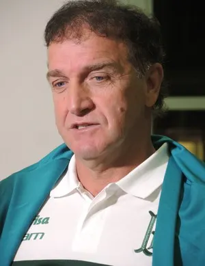 Cuca confirma que Palmeiras jogará com time misto na Copa do Brasil