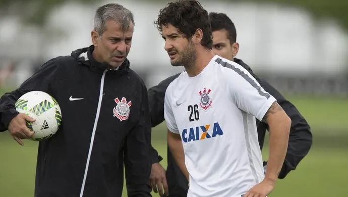 Para jornalista, Pato terá no Chelsea  a última chance em uma grande liga