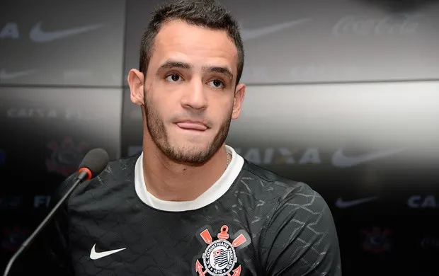 Renato Augusto comenta sorteio dos grupos da Libertadores e foca vitória por vaga direta