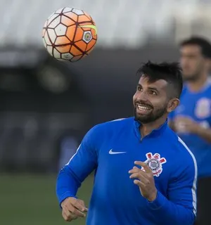 Tite mantém time com Guilherme titular, mas em nova função; entenda