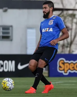 Corinthians terá duas caras novas contra o Figueirense; veja relacionados