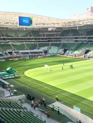 Palmeiras joga Dérbi por briga no G-4; Corinthians, líder, busca fim de jejum