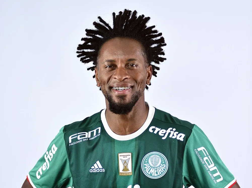 Zé Roberto pode se tornar o segundo jogador mais velho a atuar na Libertadores