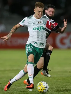 Guedes diz que jogo contra América-MG em Londrina é melhor para o Palmeiras