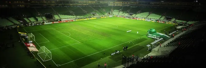 Gestor da Arena Palmeiras garante aprendizado e campo melhor em 2016