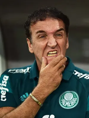 Cuca pede desculpas à torcida e coloca Palmeiras na briga por títulos