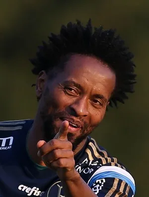 Zé Roberto ignora discurso de Luxa e prevê jogo difícil contra o Cruzeiro