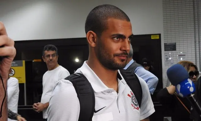 Corinthians se reúne com empresários de Clayton, que não deve ficar em 2018