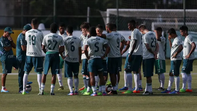 Palmeiras testa elenco contra o Mirassol na arena