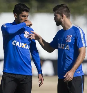 Ainda sem Camacho, Tite relaciona 22 jogadores do Corinthians para quinta