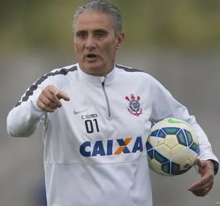 Em busca de padrão, Tite deve ter sequência inédita no Timão em 2015