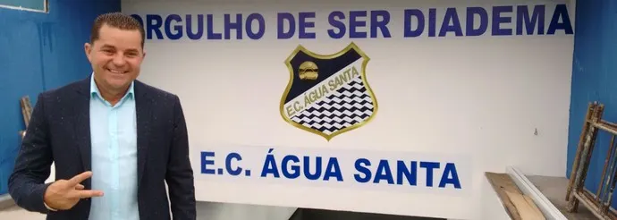 Corintiano, presidente do Água Santa diz: 