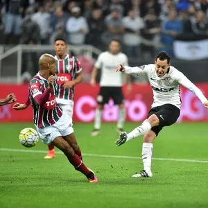 Ex-Corinthians e Cruzeiro vê equilíbrio entre as equipes: 