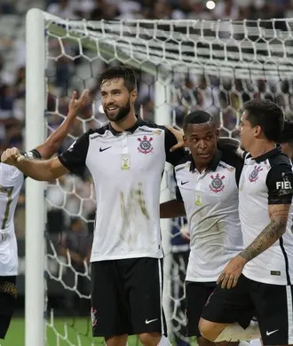 Haja coração! Timão soma 11 pontos com gols marcados nos minutos finais