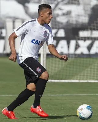 Com a saída de Mendoza, Léo Jabá deve ter mais chances no Corinthians