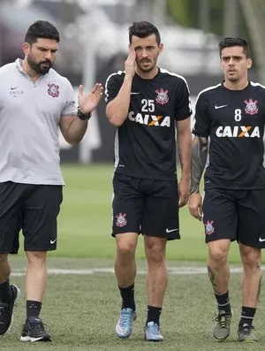 Com Fagner e Uendel, Corinthians se reapresenta após folga de três dias