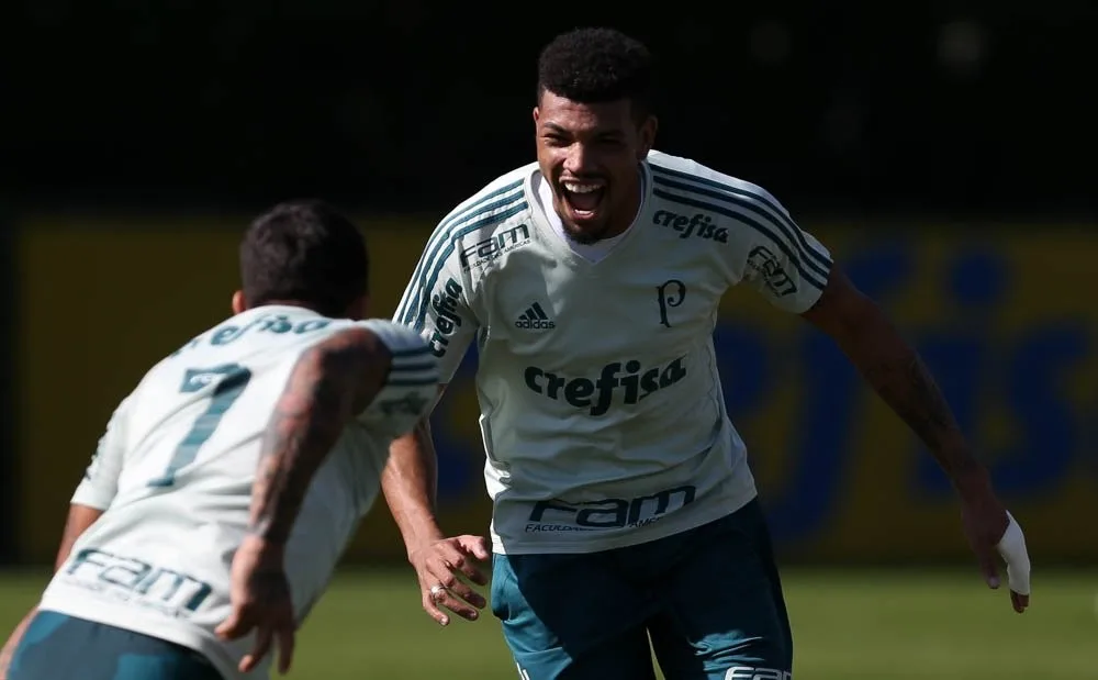 Antes de viagem a Campinas, Palmeiras encerra preparação com treino fechado