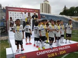 Corinthians vence o Palmeiras por 2 a 1 e é campeão do Paulista sub-11