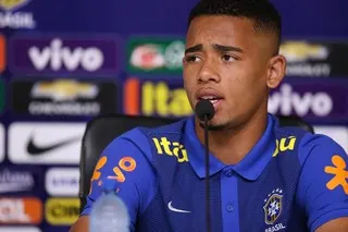 Gabriel Jesus se diz obcecado por futebol, em entrevista ao site da Fifa