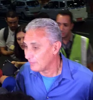 Tite desconversa sobre Seleção na chegada do Timão: 