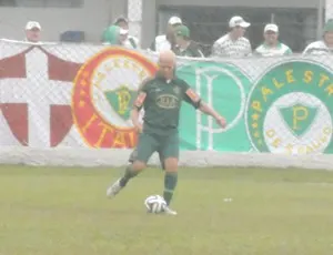 Comercial celebra 83 anos em jogo festivo contra o master do Palmeiras