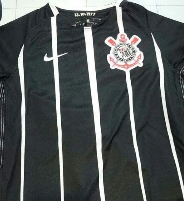 Nova camisa 2 do Corinthians vaza na internet; modelo é inspirado em 77