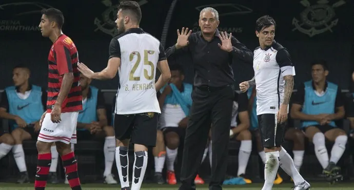 Tite pede Corinthians mais efetivo, mas comemora vitória: “Não é sorte”