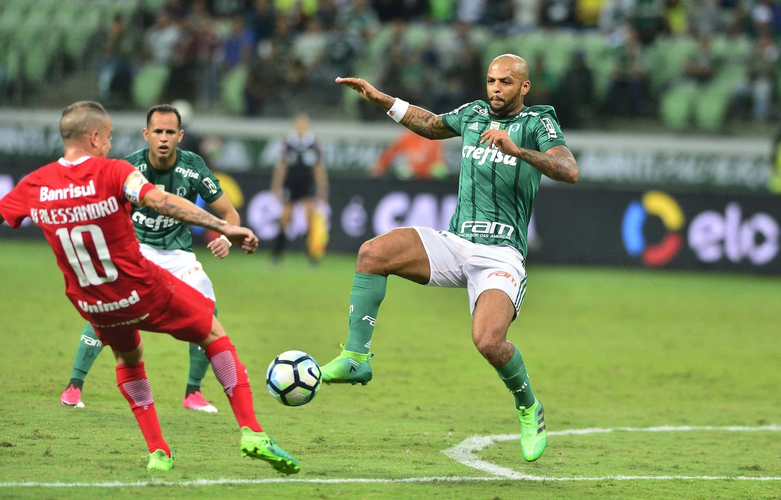  Atuações do Palmeiras: Felipe Melo e Prass se destacam em vitória na arena