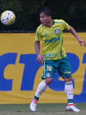 Londrina encaminha contratação de Artur, do Palmeiras, por empréstimo